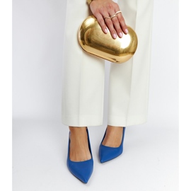 Stilettos azules de tacón bajo 2