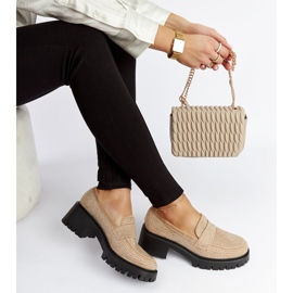 Mocasines beige con tacón macizo de Parent 2