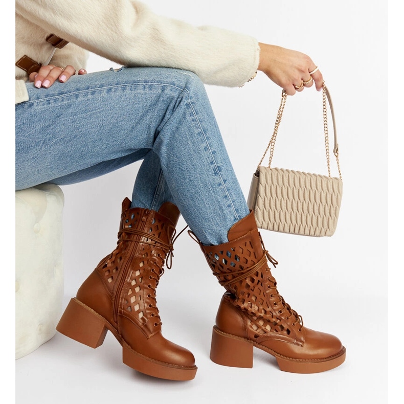 Botas de tacón caladas marrones de Visalia marrón 1