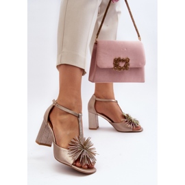 Sandalias de piel con tacón alto y decoración Laura Messi 2758 Oro dorado 5