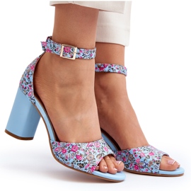 Sandalias tacón flores azules Vitamella 9