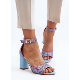 Sandalias tacón flores azules Vitamella 6
