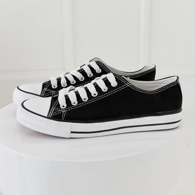 Zapatillas Roope de hombre negras. negro 1