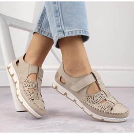 Zapatos mujer piel calada con velcro, beige Rieker 49958-61 2