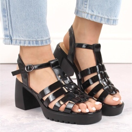 Sandalias de mujer con tacón y plataforma en charol negro Vinceza 66621 3