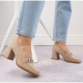 Zapatos de mujer en ante con tacón decorativo, beige Potocki 12354 2