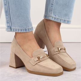 Zapatos de mujer en ante con tacón decorativo, beige Potocki 12354 3