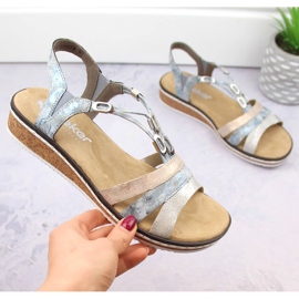 Sandalias cómodas de cuña sin cordones para mujer Rieker V36G4-40 azul 2 Sandalias cómodas de cuña sin cordones para mujer Rieker V36G4-40 azul 2