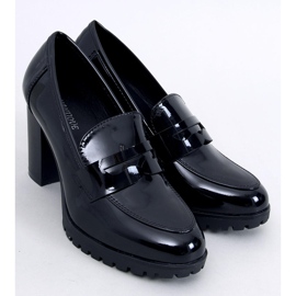 Mocasines tacón charol Jeffis Black negro 5