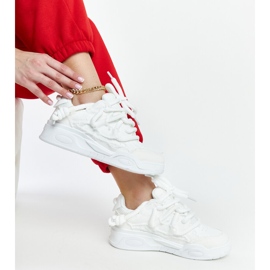 Zapatillas blancas con inserciones de tejido Melilot. blanco 1