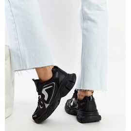 Zapatillas negras con suela jacobina masiva. negro 3