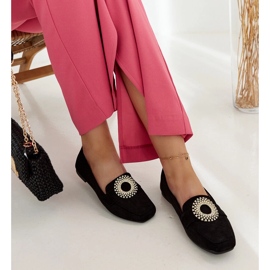 Mocasines negros decorados con pedrería Celena 2