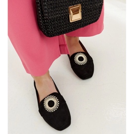 Mocasines negros decorados con pedrería Celena 4