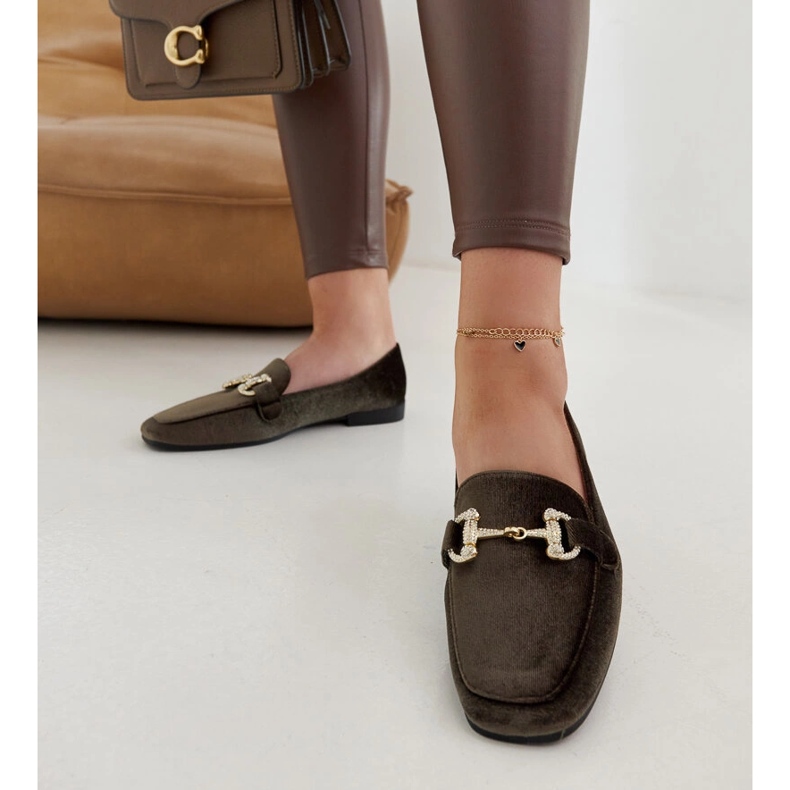 Mocasines de terciopelo verde con pedrería by Fabrizia 1