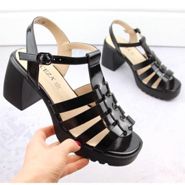 Sandalias de mujer con tacón y plataforma en charol negro Vinceza 66621 4