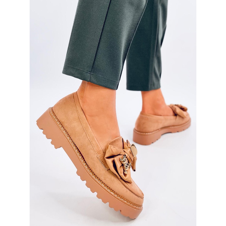 Mocasines Pennsy Camel con osito decorativo marrón 2