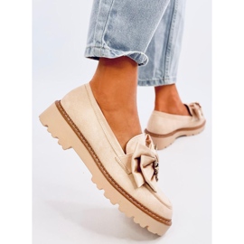 Mocasines Pennsy Beige con osito decorativo 4
