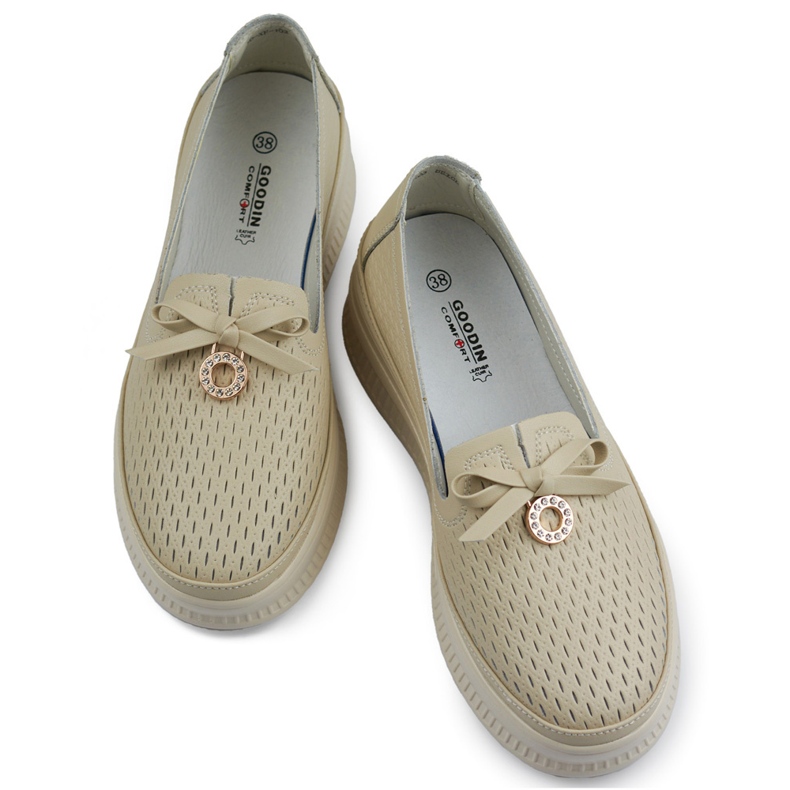 Zapatos de piel calados para mujer, mocasines cómodos fabricados en piel natural. beige 1