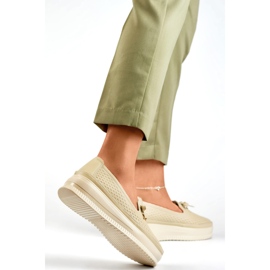 Zapatos de piel calados para mujer, mocasines cómodos fabricados en piel natural. beige 2
