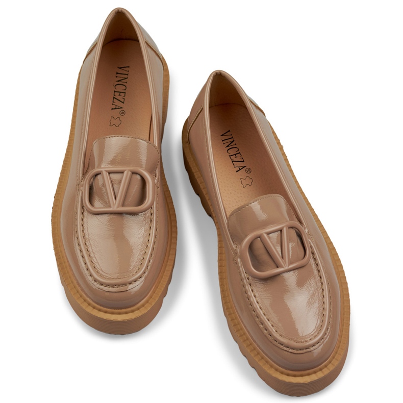 Mocasines mujer charol beige 1 Mocasines mujer charol beige 1