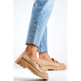 Mocasines mujer charol beige 4