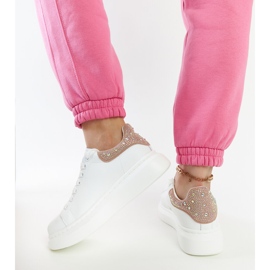 Zapatillas blancas con plataforma GOE JJ2N4051. blanco 3