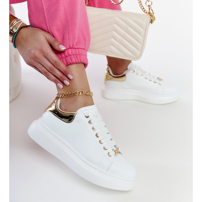 Zapatillas blancas con plataforma GOE LL2N4011. blanco 1 Zapatillas blancas con plataforma GOE LL2N4011. blanco 1