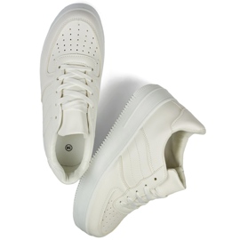 Deportivas blancas de mujer con suela gruesa. blanco 1