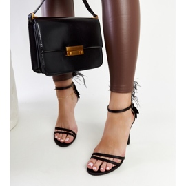 Sandalias negras con plumas de Adalgisio negro 3
