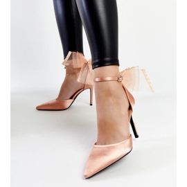 Tacones rosa claro con lazo de Ilaysa. rosado 2