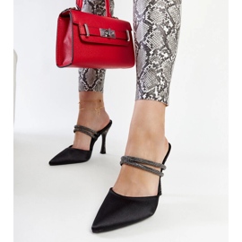 Chanclas negras de tacón de Raffaelina negro 1