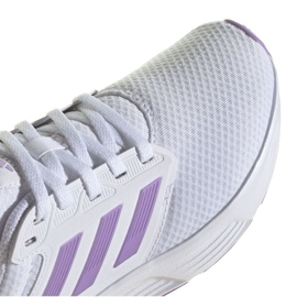 Zapatillas adidas Galaxy 6 W HP2415 blanco 4