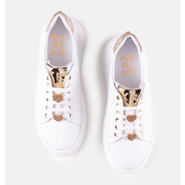 Zapatillas Karino de piel blanca. blanco 3