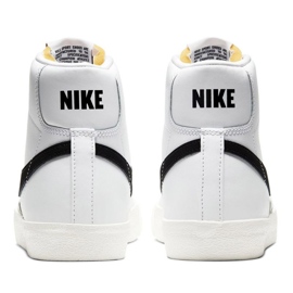 Zapatillas Nike Blazer Mid '77 W CZ1055 100 blanco 2