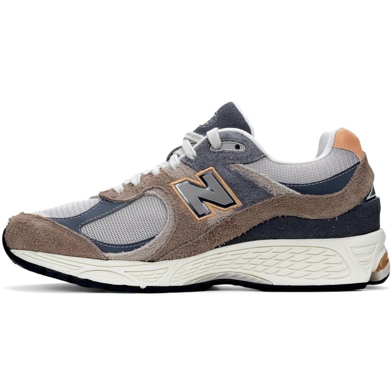Zapatillas New Balance M2002REJ marrón 1