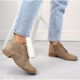 Botines de mujer de ante calado y tacón bajo, beige Jezzi ASA142-45 2