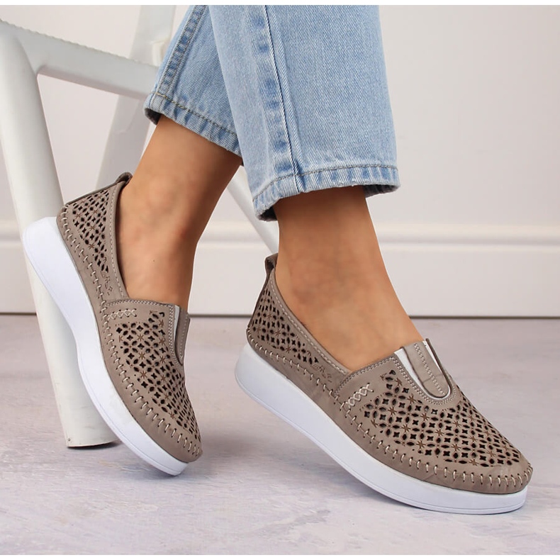 Zapatos sin cordones mujer piel calada beige T.Sokolski 0712 2