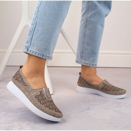 Zapatos sin cordones mujer piel calada beige T.Sokolski 0712 3