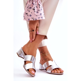 Joia Zapatillas Clásicas de Piel con Tacón Bajo, Plata 1