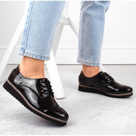 Zapatos mujer charol negro Filippo 3