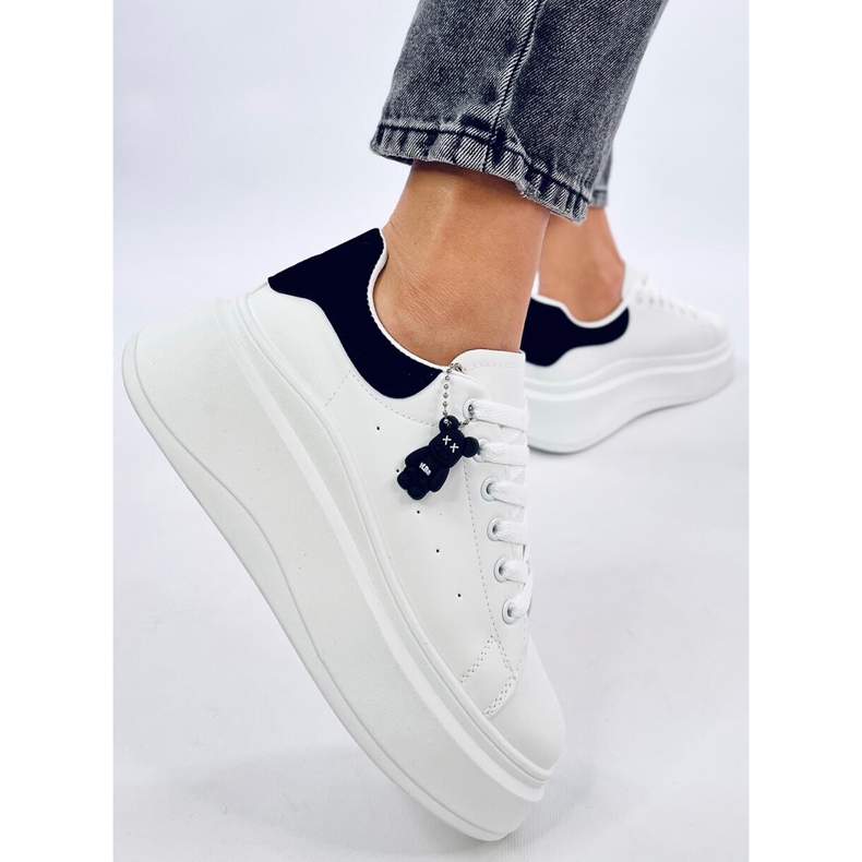 Liezel Zapatillas cuña BLANCO/NEGRO con colgante 2 Liezel Zapatillas cuña BLANCO/NEGRO con colgante 2