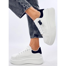 Liezel Zapatillas cuña BLANCO/NEGRO con colgante 3