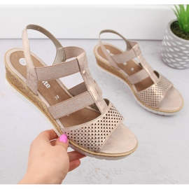 Sandalias slip-on de mujer cómodas con cuña, oro rosa Remonte R6265-31 dorado 10