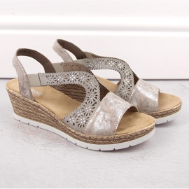 Sandalias de mujer cómodas con cuña slip-on multicolor Rieker 61916-91 beige 12