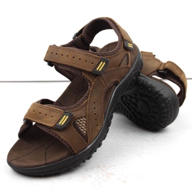 Sandalias hombre piel ante con velcro, marrón McKeylor 87975 1