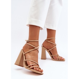 Sandalias de tacón alto Josette desnudas de moda beige 3