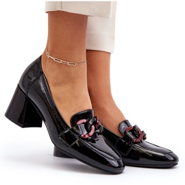 Vinceza Zapatos de salón de charol Paliotte negros con cadena 11