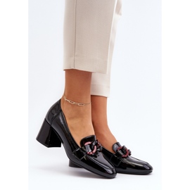 Vinceza Zapatos de salón de charol Paliotte negros con cadena 4