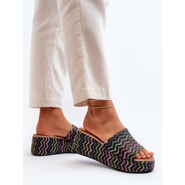 Chanclas con cuña Vanarila de mujer de color negro 6