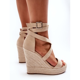 Sandalias cuña Salthe beige con trenza 10
